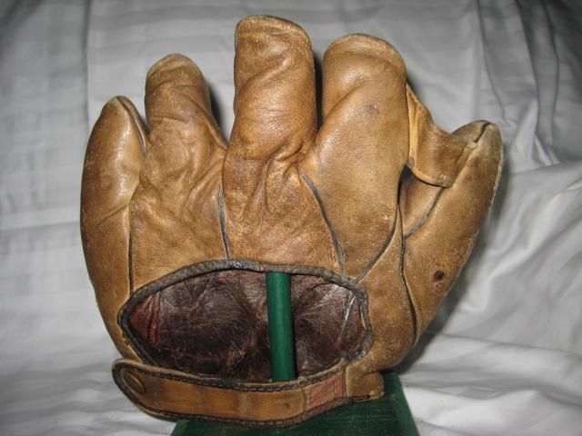 Rawlings 1 Inch Web Back